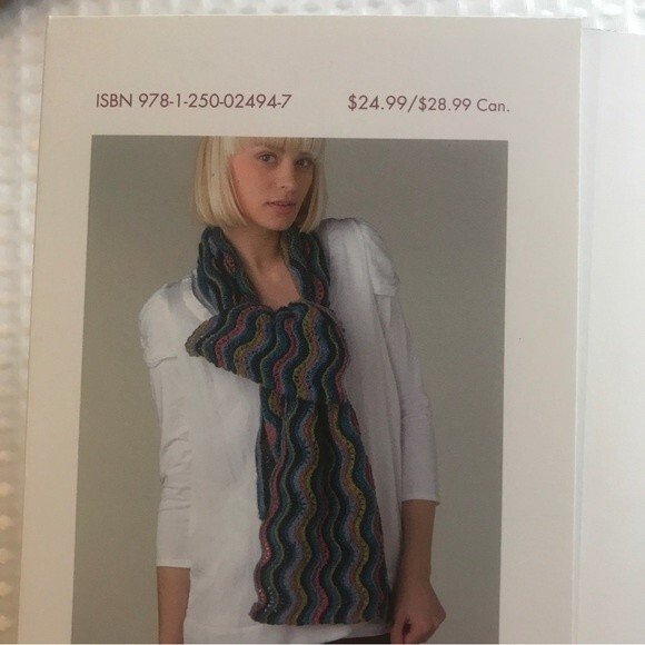 Scarves, Shrugs & Shawls 22 Knitting Designs - Picture 5 of 6